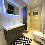 Apartman Villakrocker - Elberadweg Trifft Wandkunstwerk