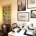 Villakrocker - Elberadweg Trifft Wandkunstwerk *