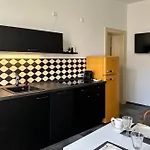 Apartman Villakrocker - Elberadweg Trifft Wandkunstwerk Burg bei Magdeburg