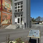 Villakrocker - Elberadweg Trifft Wandkunstwerk Apartman *