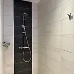 Villakrocker - Elberadweg Trifft Wandkunstwerk Apartman