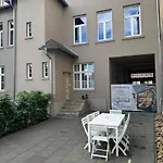 Villakrocker - Elberadweg Trifft Wandkunstwerk Apartman *