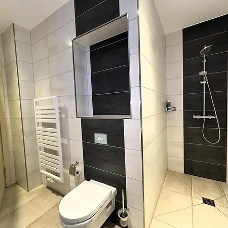 Villakrocker - Elberadweg Trifft Wandkunstwerk Διαμέρισμα Burg bei Magdeburg