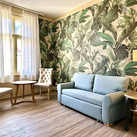 Villakrocker - Elberadweg Trifft Wandkunstwerk Apartment
