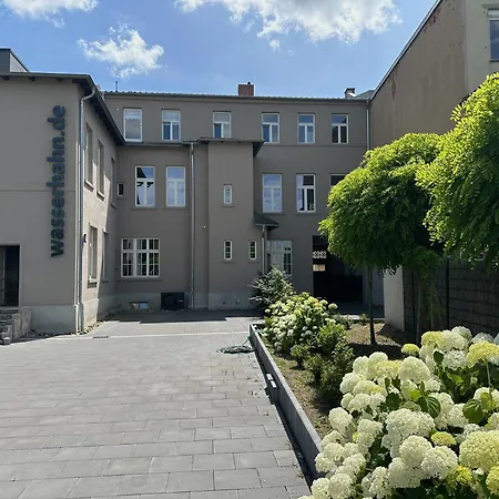 Villakrocker - Elberadweg Trifft Wandkunstwerk Appartement