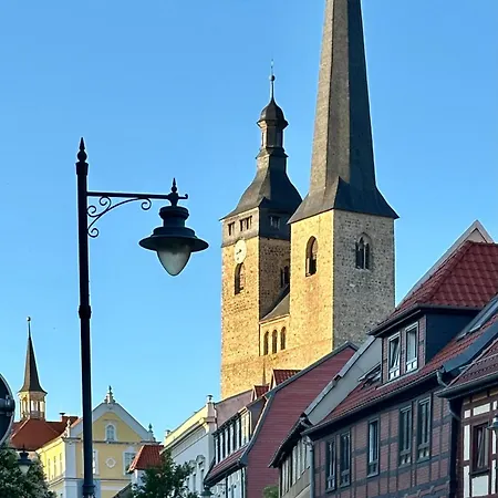 Villakrocker - Elberadweg Trifft Wandkunstwerk Burg bei Magdeburg
