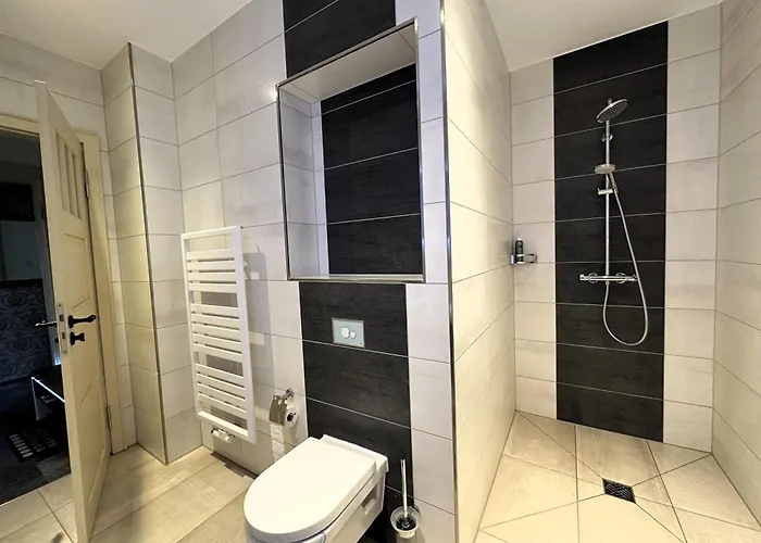 Villakrocker - Elberadweg Trifft Wandkunstwerk Appartement Burg bei Magdeburg