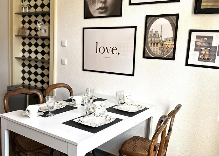 Villakrocker - Elberadweg Trifft Wandkunstwerk Appartement Burg bei Magdeburg