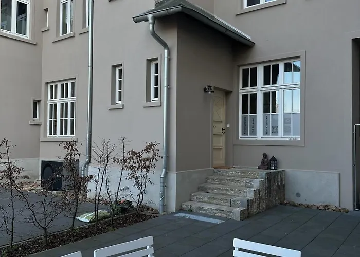 Villakrocker - Elberadweg Trifft Wandkunstwerk Burg bei Magdeburg