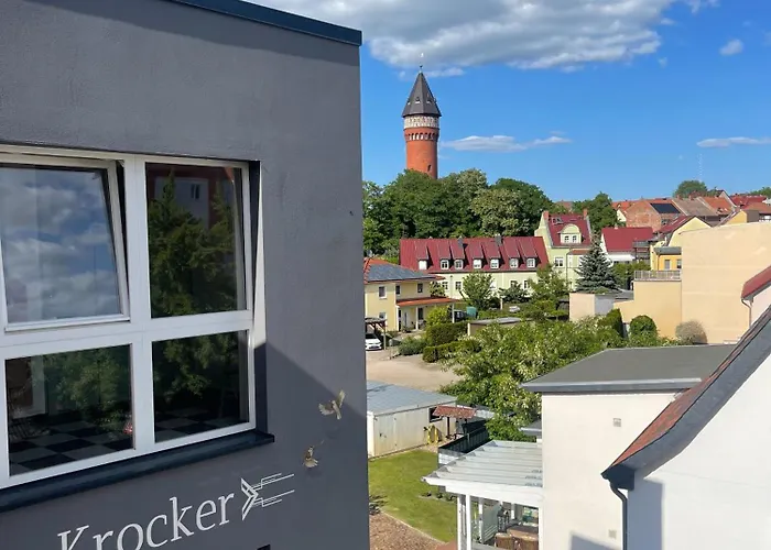 Villakrocker - Elberadweg Trifft Wandkunstwerk * Burg bei Magdeburg