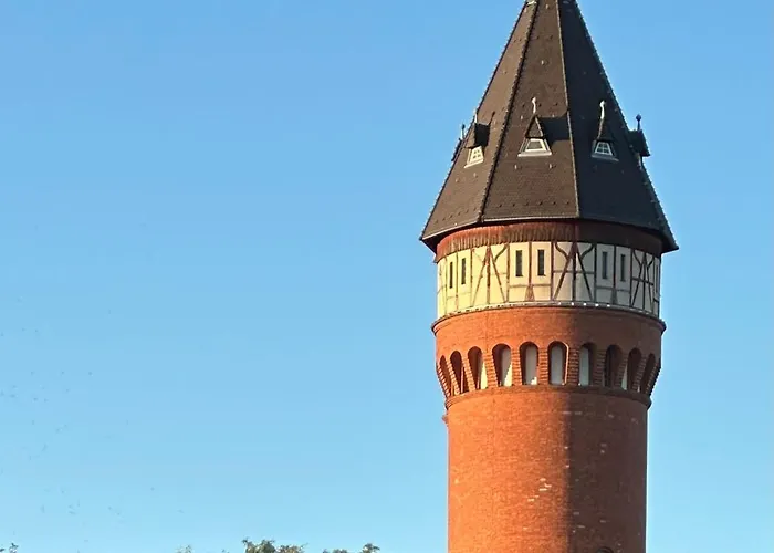 Villakrocker - Elberadweg Trifft Wandkunstwerk